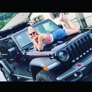 Meet your Posher, Peyton